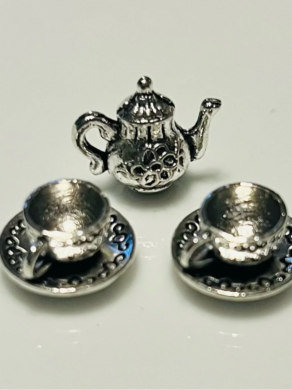 Miniature Silver tone Teapot and Cups #123